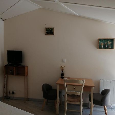 Chambres D'Hotes "La Source" Mareuil-sur-Lay Kültér fotó